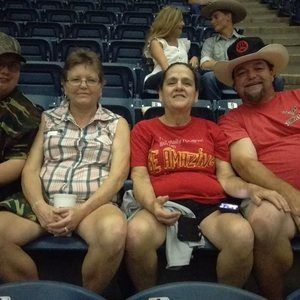 Meet your Posher, Valerie